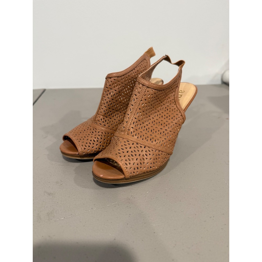 a.n.a Heeled Sandals Womens 8 Brown Boho Coastal Laser Cut Perforated Slingback